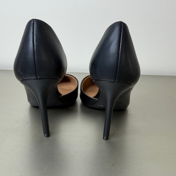 Jessica Simpson Classic Black Heels Size 8M - Picture 4 of 13
